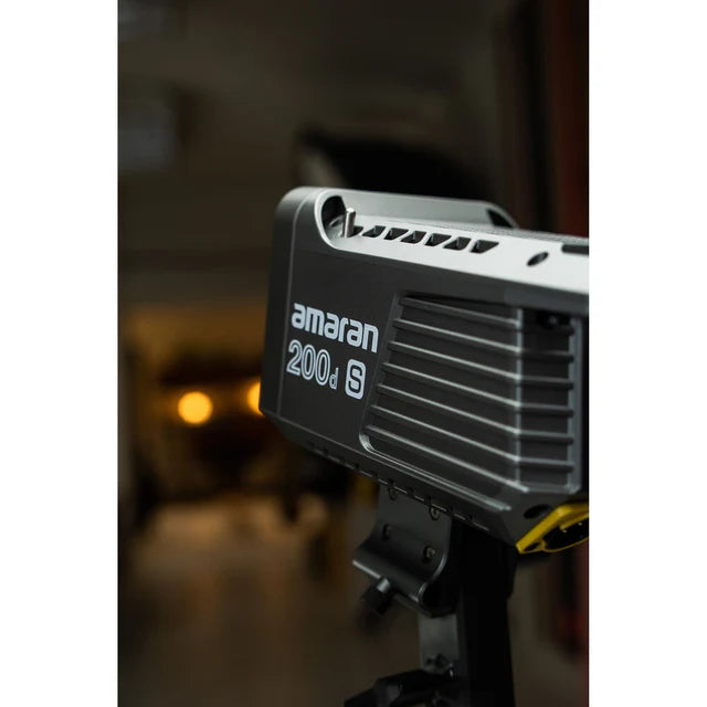 Aputure Amaran 200d S 200W 5,500K Daylight COB LED Constant Monoligh