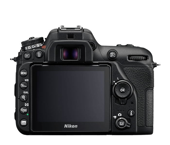 Nikon D7500 DSLR Camera with 18-140mm Lens