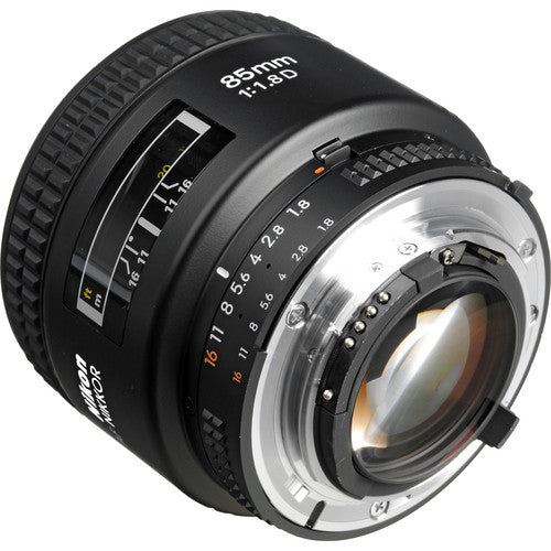 Used: Nikon 85mm f 1.8 D AF Lens