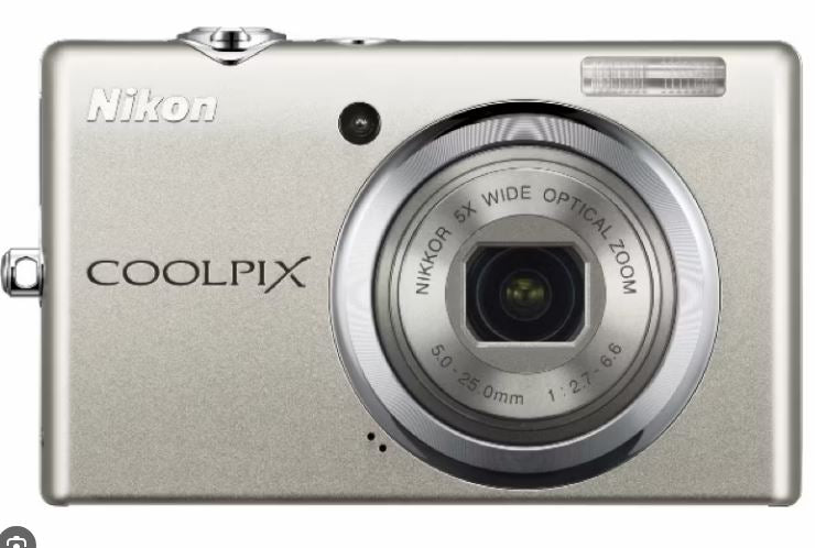 Nikon Coolpix S570 Digital Camera (Used)