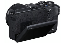 Load image into Gallery viewer, Used: Canon EOS M6 Mark II + 15-45mm – Mirrorless Camera Kit
