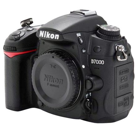 Nikon D7000 with 18-55 mm VR Lens