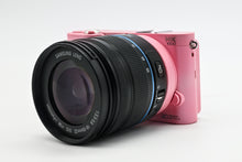 Load image into Gallery viewer, Used: Samsung NX1000 Mirrorless Wi-Fi Digital Camera with 20-50mm Lens
