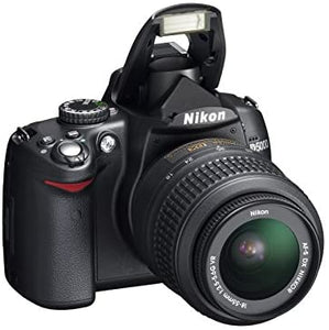 Nikon D5000 with 18-55mm Lens (camera bag included)