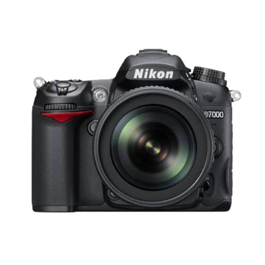 Nikon D7000 with 18-55 mm VR Lens